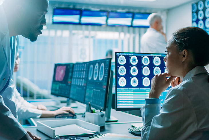Quais são as exigências legais para abrir um laboratório de análises clínicas?