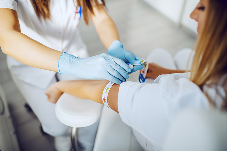 Como otimizar o atendimento em laboratórios de análises clínicas?
